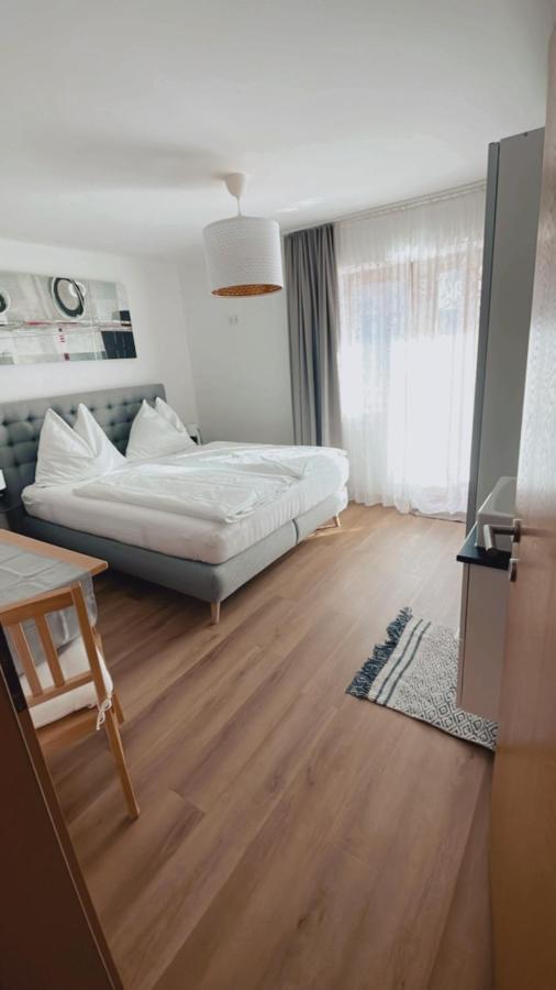 Haus Laubreuter Apartment Kaprun Bagian luar foto