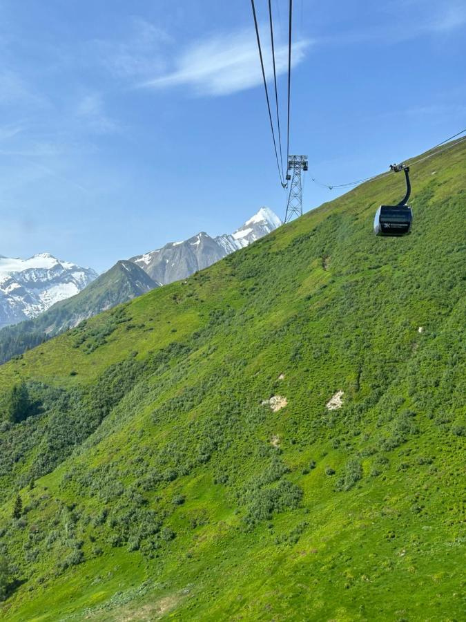 Haus Laubreuter Apartment Kaprun Bagian luar foto