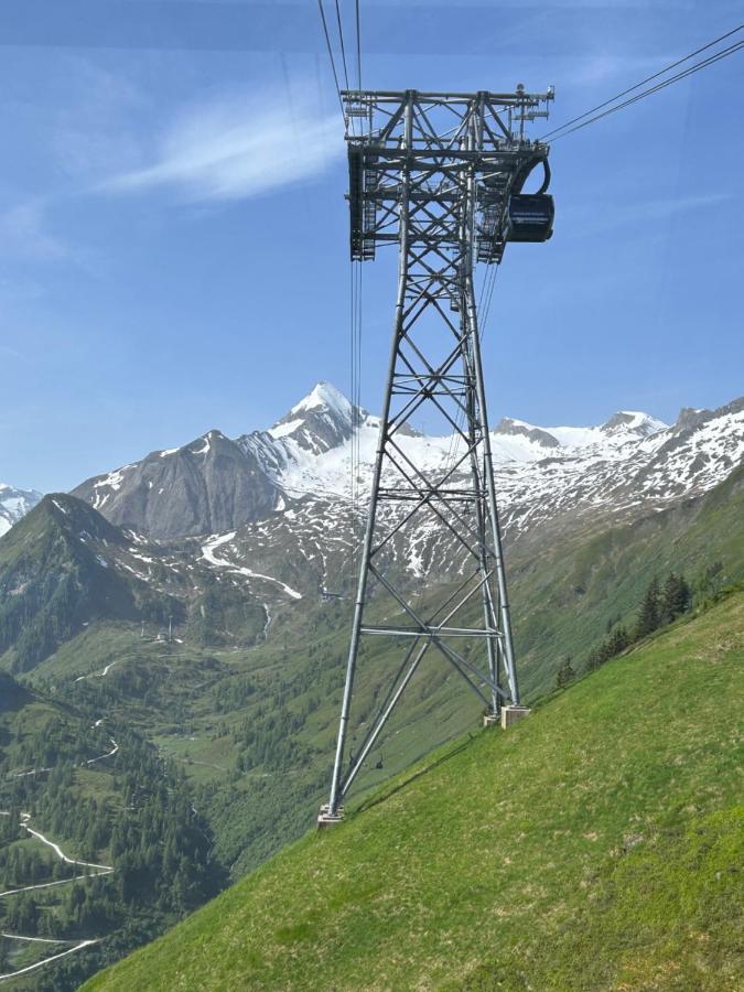 Haus Laubreuter Apartment Kaprun Bagian luar foto