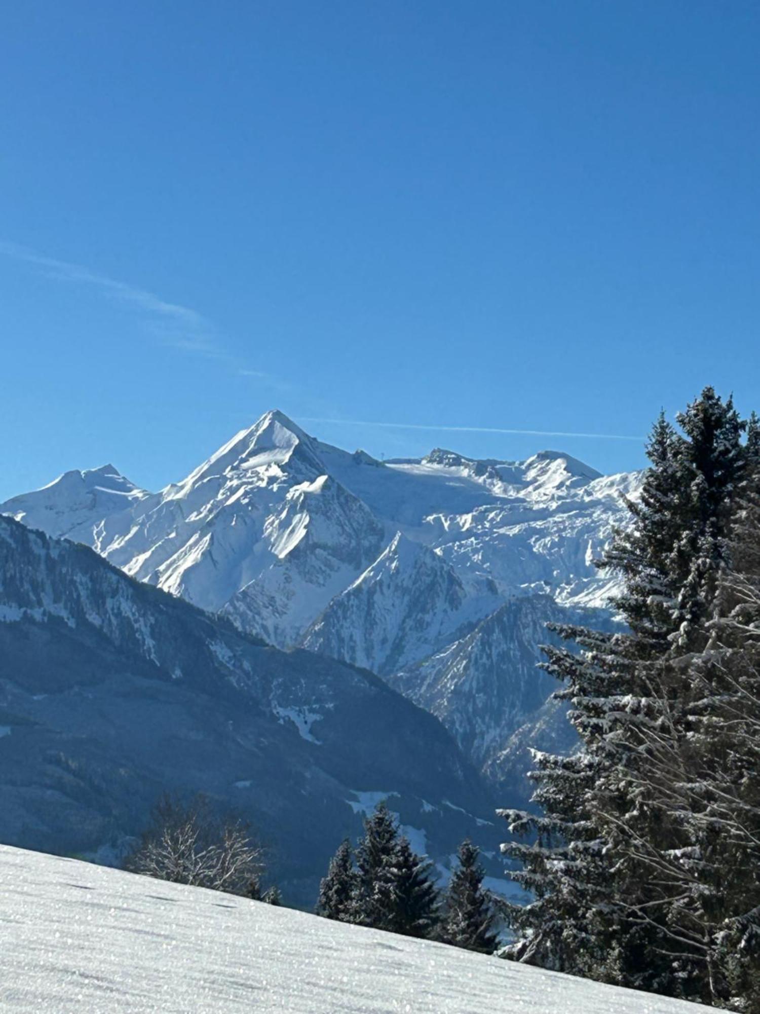 Haus Laubreuter Apartment Kaprun Bagian luar foto